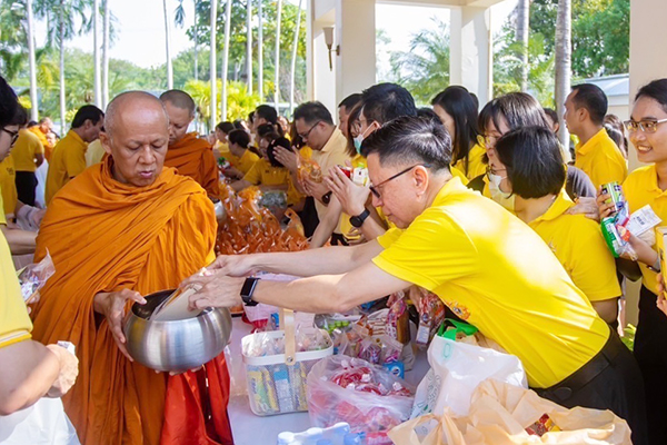 สำนักงานอัยการภาค 2 จัดพิธีทำบุญตักบาตรอาหารแห้งแด่พระสงฆ์ และกิจกรรม “จิตอาสาบำเพ็ญสาธารณประโยชน์” เนื่องในวันครบรอบการสถาปนาองค์กรอัยการ 131 ปี