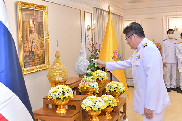 สำนักงานอัยการสูงสุดจัดพิธีถวายพระพรชัยมงคล และลงนามถวายพระพร เนื่องในโอกาสวันฉัตรมงคล