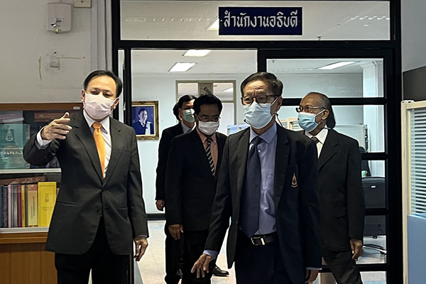 ผู้ตรวจการอัยการ ลงพื้นที่ติดตามตรวจเยี่ยมการปฎิบัติราชการ สำนักงานคดีแพ่งกรุงเทพใต้ สำนักงานอัยการสูงสุด