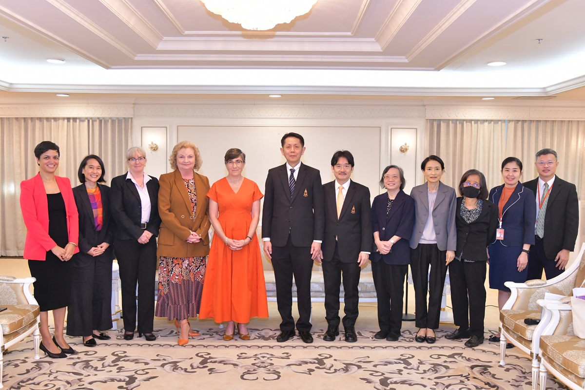 อัยการสูงสุดให้การต้อนรับเอกอัครราชทูตออสเตรเลียประจำประเทศไทย ในโอกาสเข้าเยี่ยมคารวะเพื่อหารือข้อราชการร่วมกัน