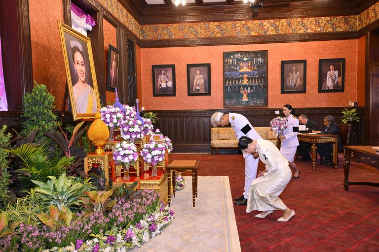 สำนักงานอัยการสูงสุด ร่วมลงนามถวายพระพรชัยมงคล สมเด็จพระนางเจ้าฯ พระบรมราชินี เนื่องในโอกาสพระราชพิธีมหามงคลเฉลิมพระชนมพรรษา 4 รอบ สมเด็จพระนางเจ้าฯ พระบรมราชินี 3 มิถุนายน 2569