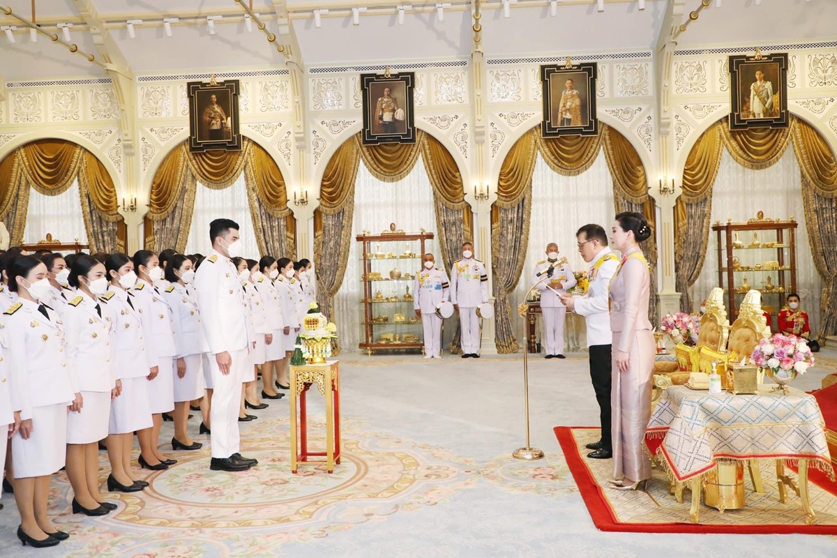 อัยการสูงสุดนำอัยการประจำกอง สำนักงานอัยการสูงสุด เฝ้าทูลละอองธุลีพระบาทถวายสัตย์ปฏิญาณก่อนเข้ารับหน้าที่