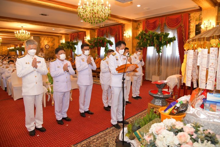 สำนักงานอัยการสูงสุด ประกอบพิธีทอดผ้าป่าสมทบทุนโครงการทุนเล่าเรียนหลวงสำหรับพระสงฆ์ไทย ณ วัดหงส์รัตนารามราชวรวิหาร กรุงเทพมหานคร