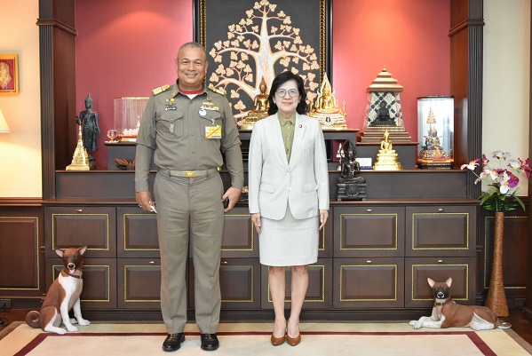 อัยการสูงสุดให้การต้อนรับองคมนตรี (พลเรือเอก พงษ์เทพ หนูเทพ)