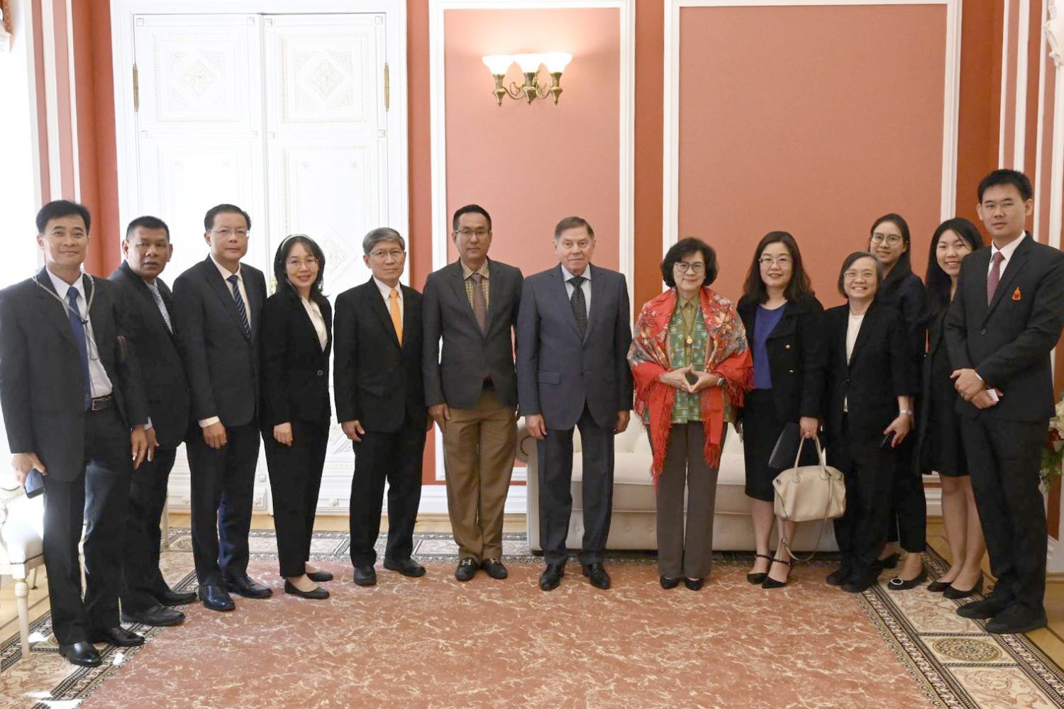 อัยการสูงสุด พร้อมคณะ เข้าเยี่ยมคารวะประธานศาลฎีกาแห่งสหพันธรัฐรัสเซีย