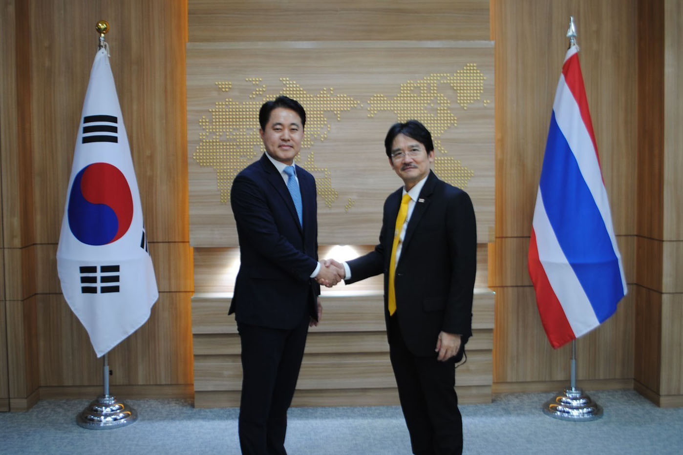 สำนักงานอัยการสูงสุดศึกษาดูงานด้านการดำเนินคดีความผิดต่อตลาดหลักทรัพย์ตามความร่วมมือระหว่างประเทศในการดำเนินคดีและติดตามทรัพย์สิน ณ สาธารณรัฐเกาหลี