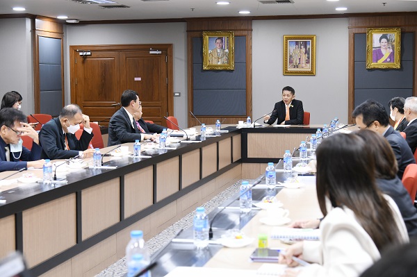 สำนักงานอัยการสูงสุดจัดประชุมคณะกรรมการดำเนินโครงการอบรมคุณธรรม จริยธรรม ตามหลักธรรมาภิบาล และโครงการบรรพชา – อุปสมบทหมู่ และปฏิบัติธรรม ครั้งที่ 3