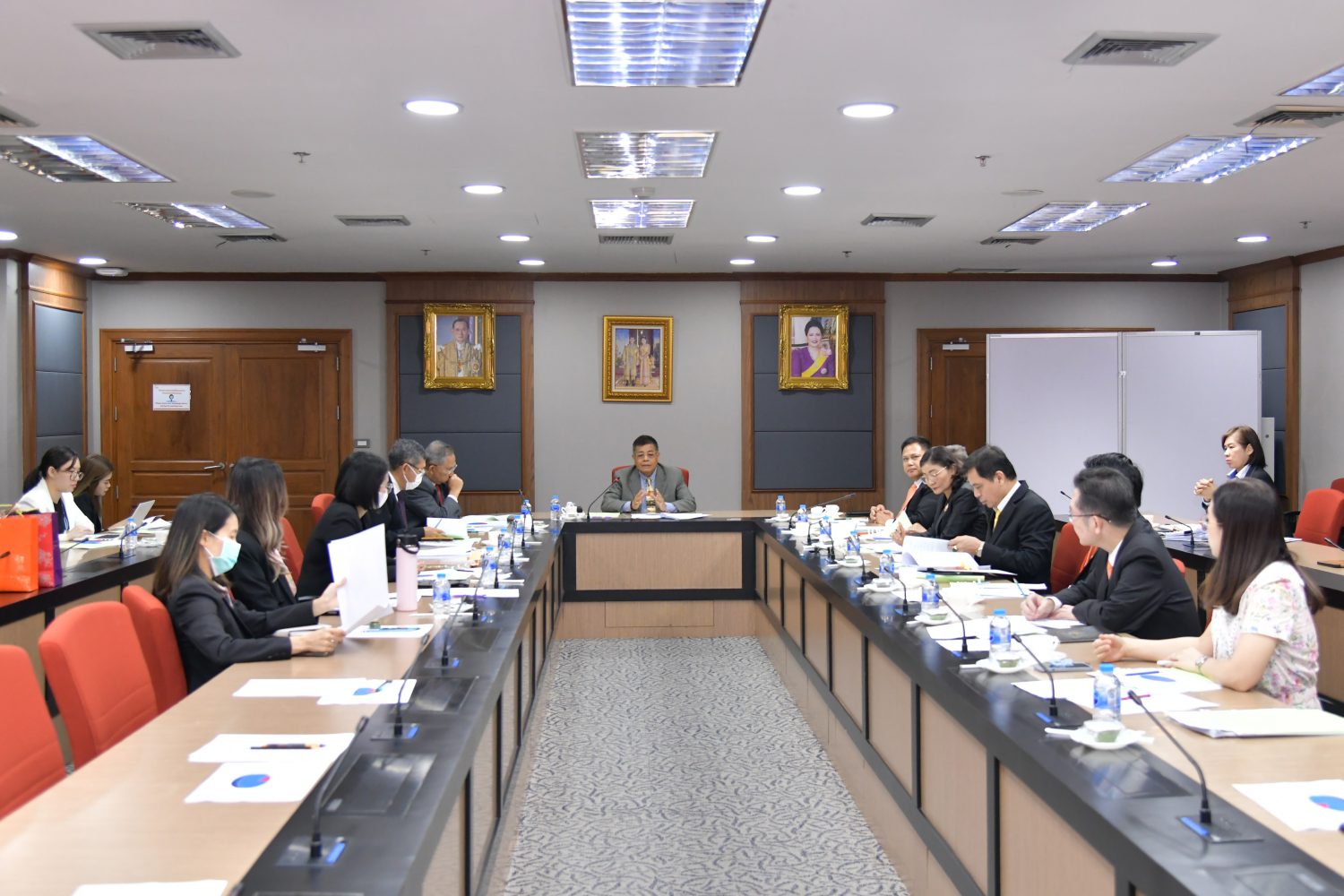 สำนักงานอัยการสูงสุดจัดประชุมคณะกรรมการพิจารณาแก้ไขระเบียบคณะกรรมการอัยการว่าด้วยเครื่องแบบและการแต่งกายของข้าราชการฝ่ายอัยการ พ.ศ. 2556 ครั้งที่ 3/2567