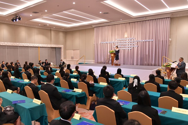 สำนักงานอัยการสูงสุดจัดพิธีปิดและมอบประกาศนียบัตรโครงการสัมมนาเชิงปฏิบัติการเพิ่มประสิทธิภาพข้าราชการธุรการ ใน สคช. สคชจ. และ สคชจ. สาขา ประจำปีงบประมาณ พ.ศ. 2567