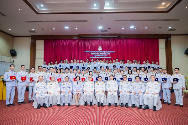 สำนักงานอัยการภาค 2 จัดพิธีรับพระราชทานเครื่องราชอิสริยาภรณ์ ชั้นสายสะพาย ประจำปี 2565 และประจำปี 2566