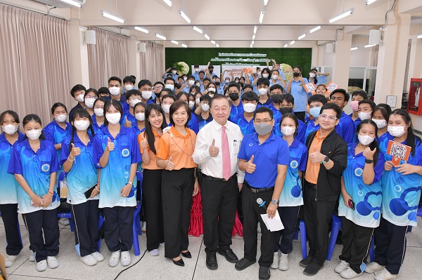 สำนักงานอัยการสูงสุดลงพื้นที่จัดกิจกรรมโครงการเสริมสร้างความรู้ความเข้าใจ เพื่อสร้างกระบวนการเชิงรุกในการส่งเสริมให้ประชาชนรู้ทันความเป็นไปของสังคม ในมิติด้านกฎหมายและกระบวนการยุติธรรม ณ โรงเรียนมัธยมบ้านบางกะปิ เขตบางกะปิ กรุงเทพมหานคร