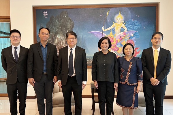 รองอัยการสูงสุดและคณะ เข้าพบเอกอัครราชทูต ณ สิงคโปร์ เพื่อหารือเกี่ยวกับการช่วยเหลือแรงงานไทยในประเทศสิงคโปร์