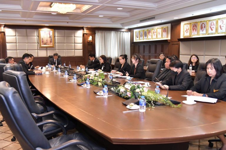สำนักงานอัยการสูงสุดจัดประชุมคณะทำงานดำเนินการจัดพิธีรับพระราชทานเครื่องราชอิสริยาภรณ์เบื้องหน้าพระบรมฉายาลักษณ์พระบาทสมเด็จพระเจ้าอยู่หัว ชั้นสายสะพาย ประจำปี 2567