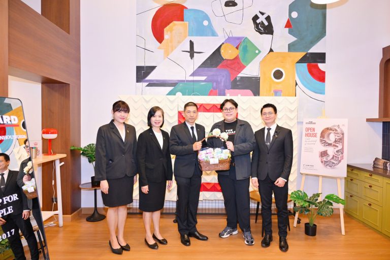 สำนักงานอัยการสูงสุด ร่วมแสดงความยินดีเนื่องในโอกาสครบรอบ 9 ปี THE STANDARD