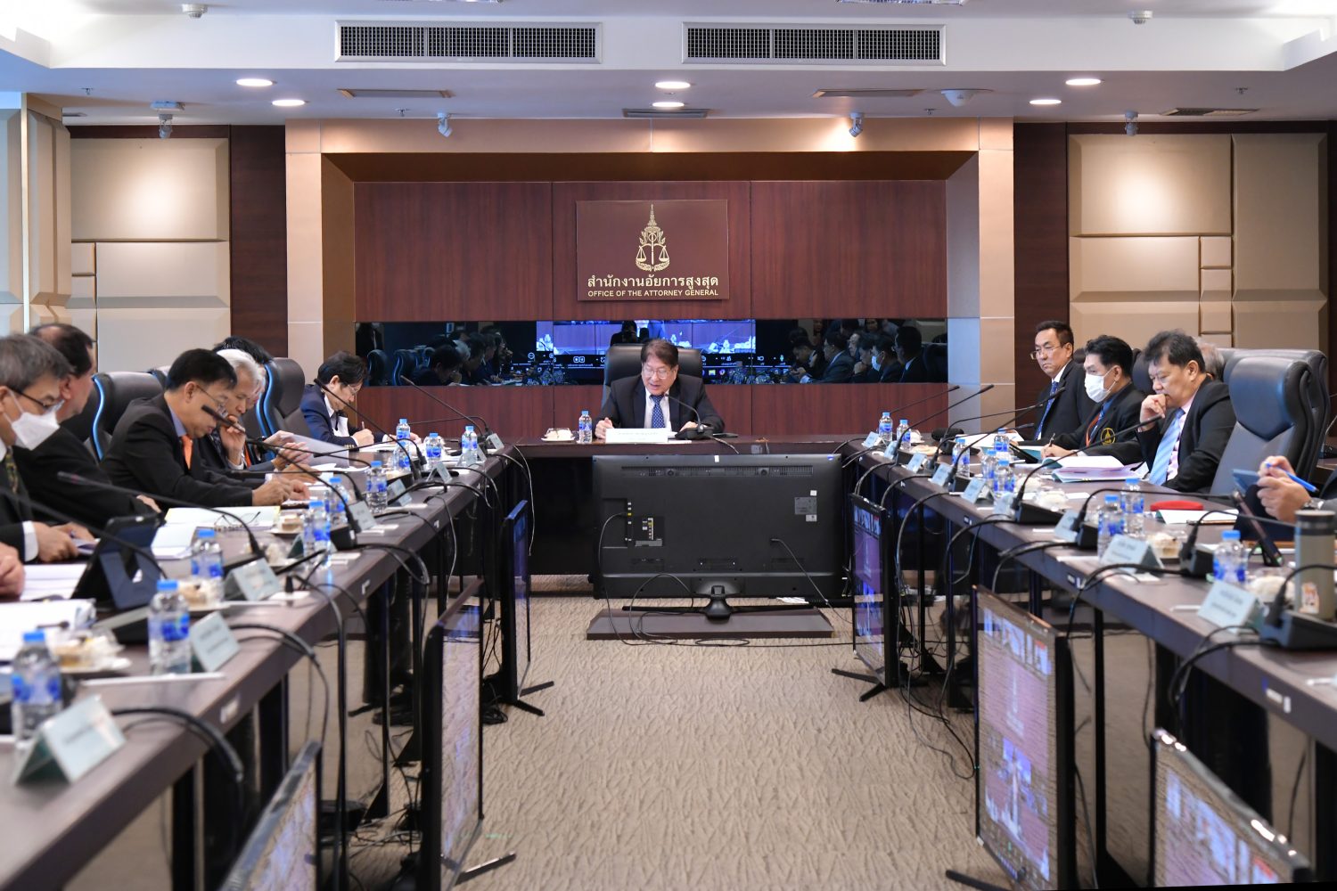 สำนักงานอัยการสูงสุด จัดประชุมผู้บริหารระดับสูงเพื่อขับเคลื่อนและติดตามผลการดำเนินงานตามนโยบายอัยการสูงสุดและภารกิจงานสำคัญ