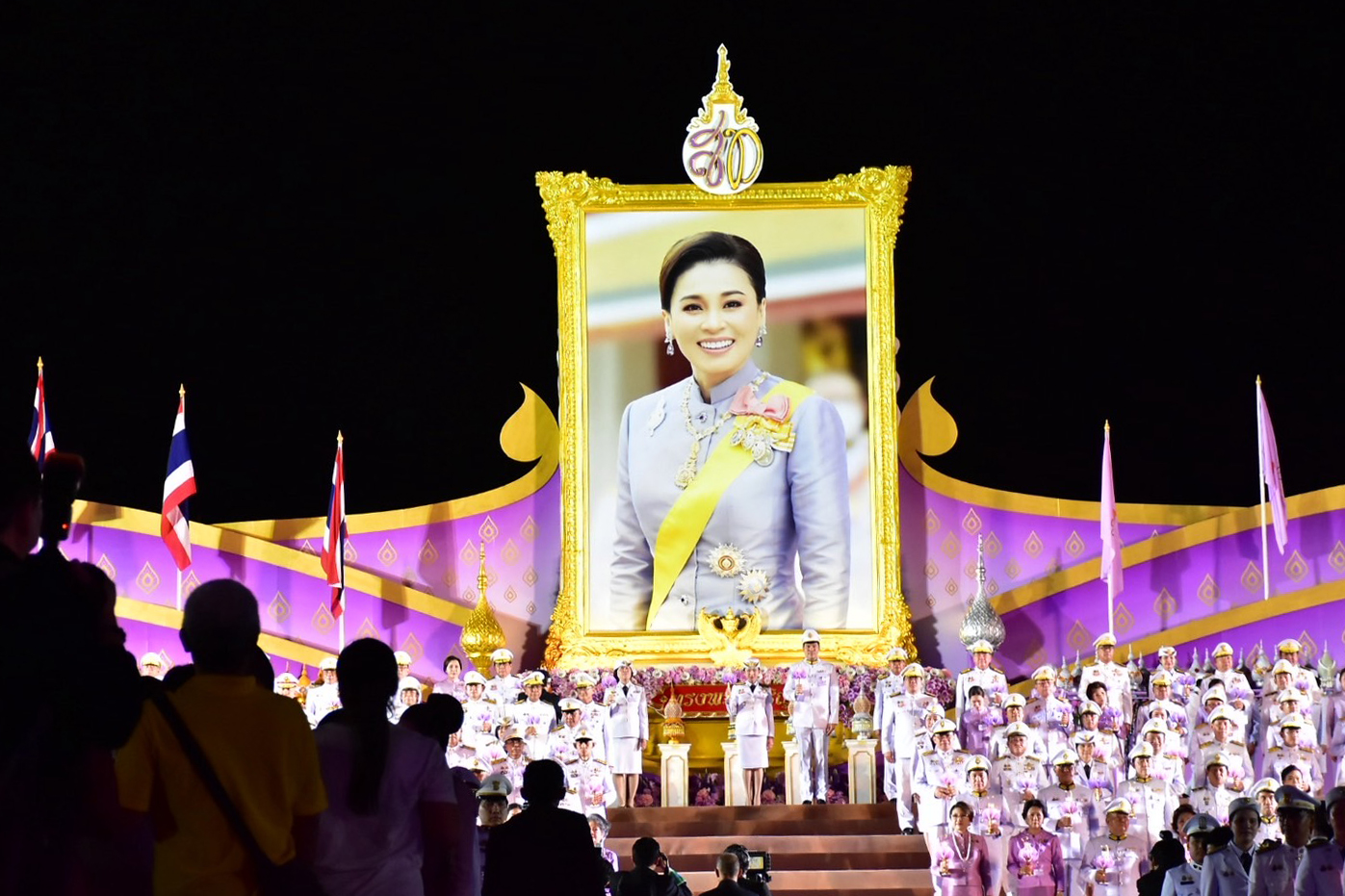 สำนักงานอัยการสูงสุด ร่วมพิธีถวายเครื่องราชสักการะและวางพานพุ่ม และพิธีจุดเทียนถวายพระพรชัยมงคล สมเด็จพระนางเจ้าฯ พระบรมราชินี 3 มิถุนายน 2568