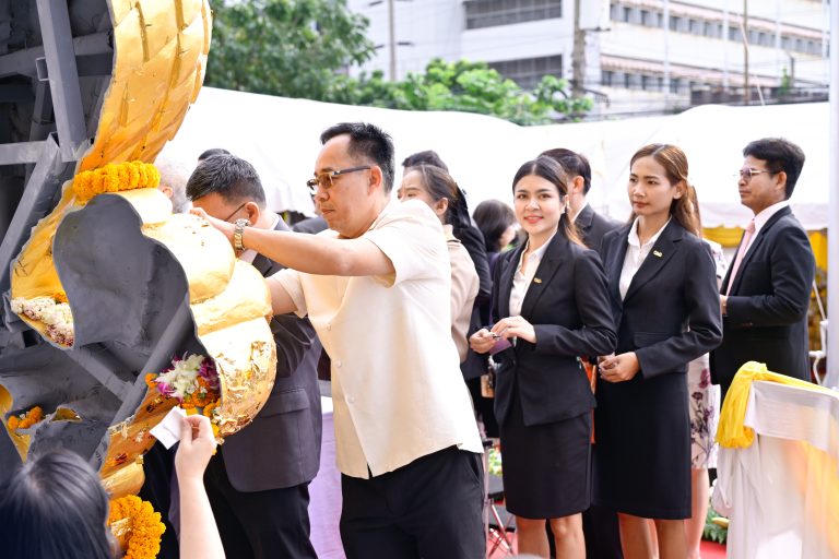 สำนักงานอัยการสูงสุดเข้าร่วมพิธีอัญเชิญองค์ครุฑขึ้นประดิษฐาน ณ อาคารศาลแขวงพระนครเหนือ (หลังใหม่)