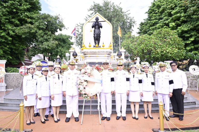 สำนักงานอัยการสูงสุด ร่วมพิธีวางพวงมาลาและบำเพ็ญพระราชกุศลอุทิศถวายแด่สมเด็จพระบวรราชเจ้า มหาสุรสิงหนาท