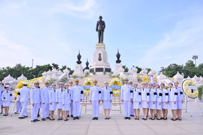 สำนักงานอัยการสูงสุด ร่วมวางพวงมาลาเพื่อแสดงความจงรักภักดีและน้อมรำลึกในพระมหากรุณาธิคุณเนื่องใน “วันนวมินทรมหาราช” พุทธศักราช 2569