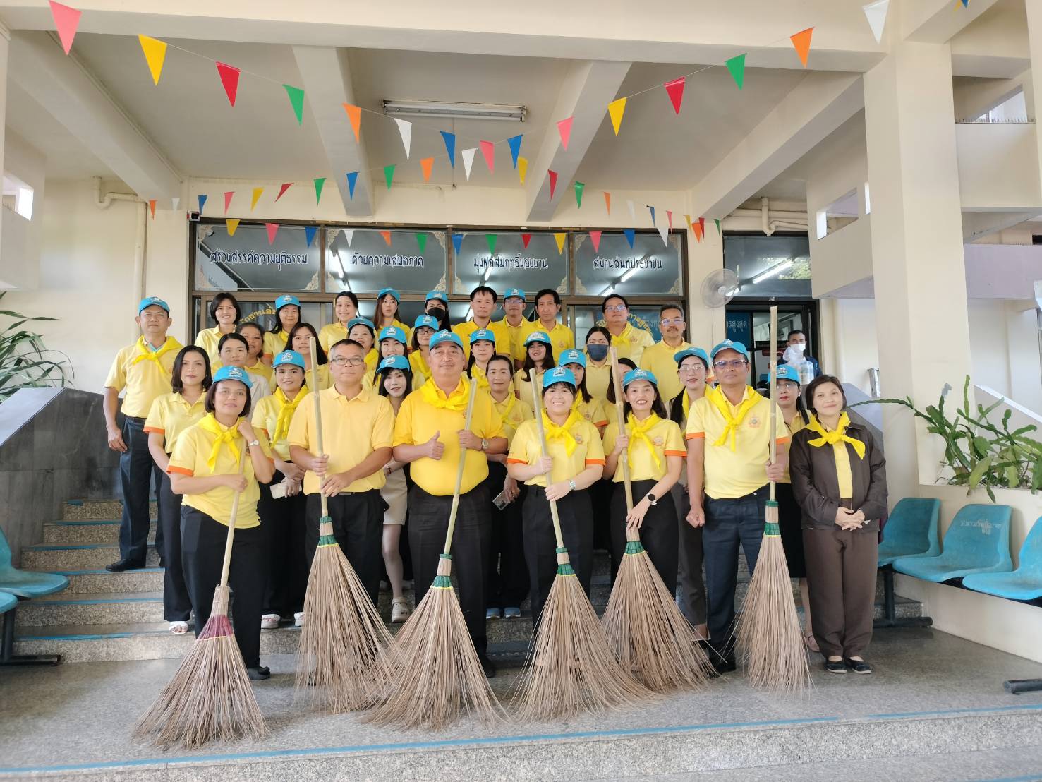 สำนักงานอัยการภาค 3 จัดกิจกรรมจิตอาสาบำเพ็ญสาธารณประโยชน์ และสาธารณกุศลเฉลิมพระเกียรติฯ